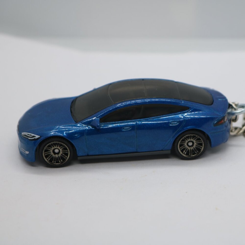 Matchbox 2015 Jaguar F-Type coupe custom keychain 1/64 scale